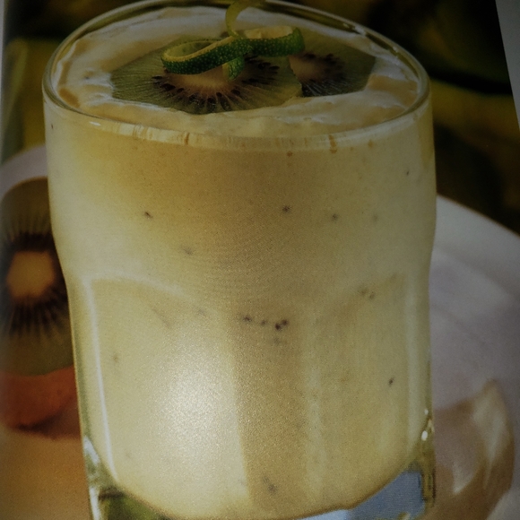 Smoothies and Juices Cookbook recipes Great book Easy Recipes - Picture 2 of 6